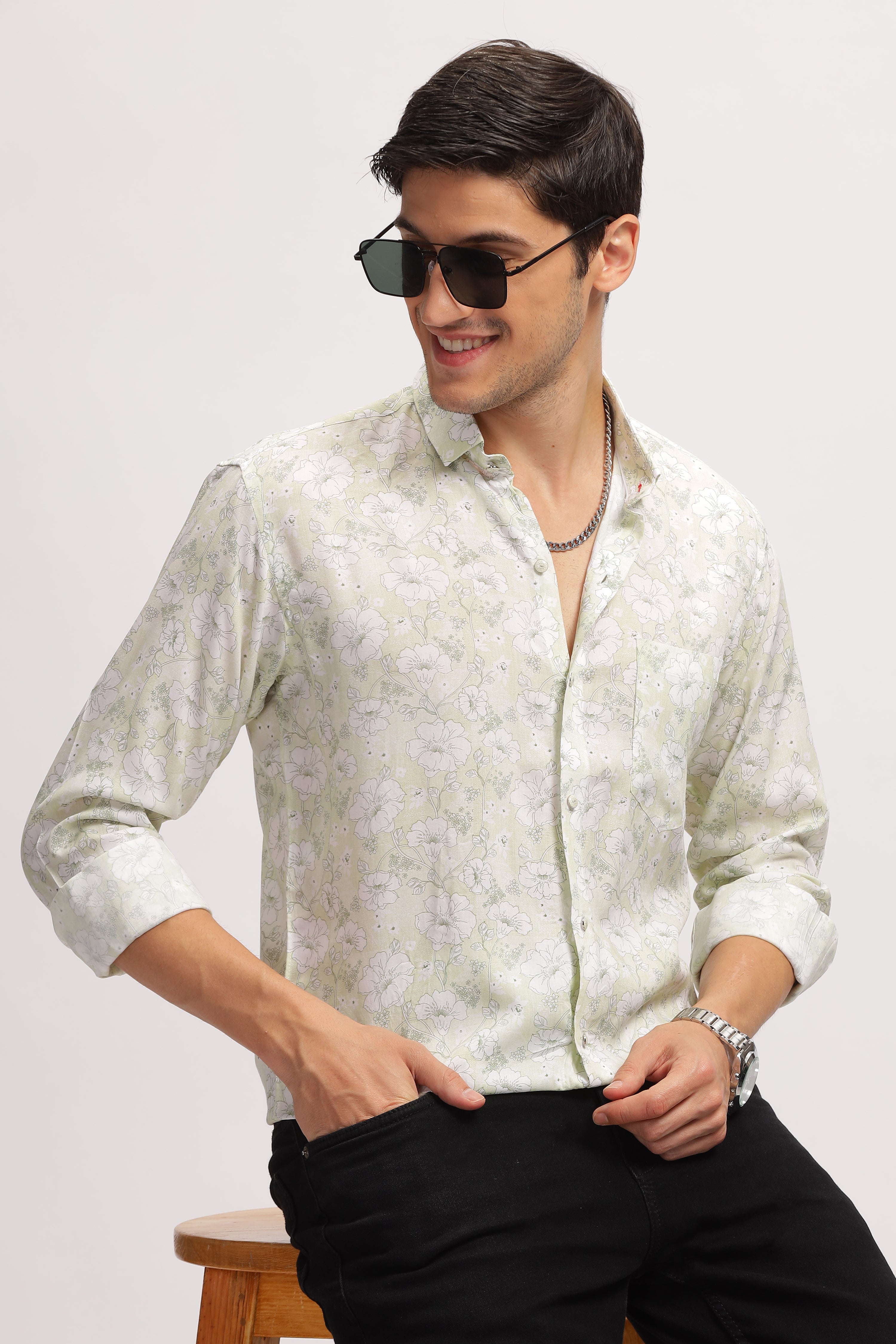 Crushed Floral Effective White Shirt