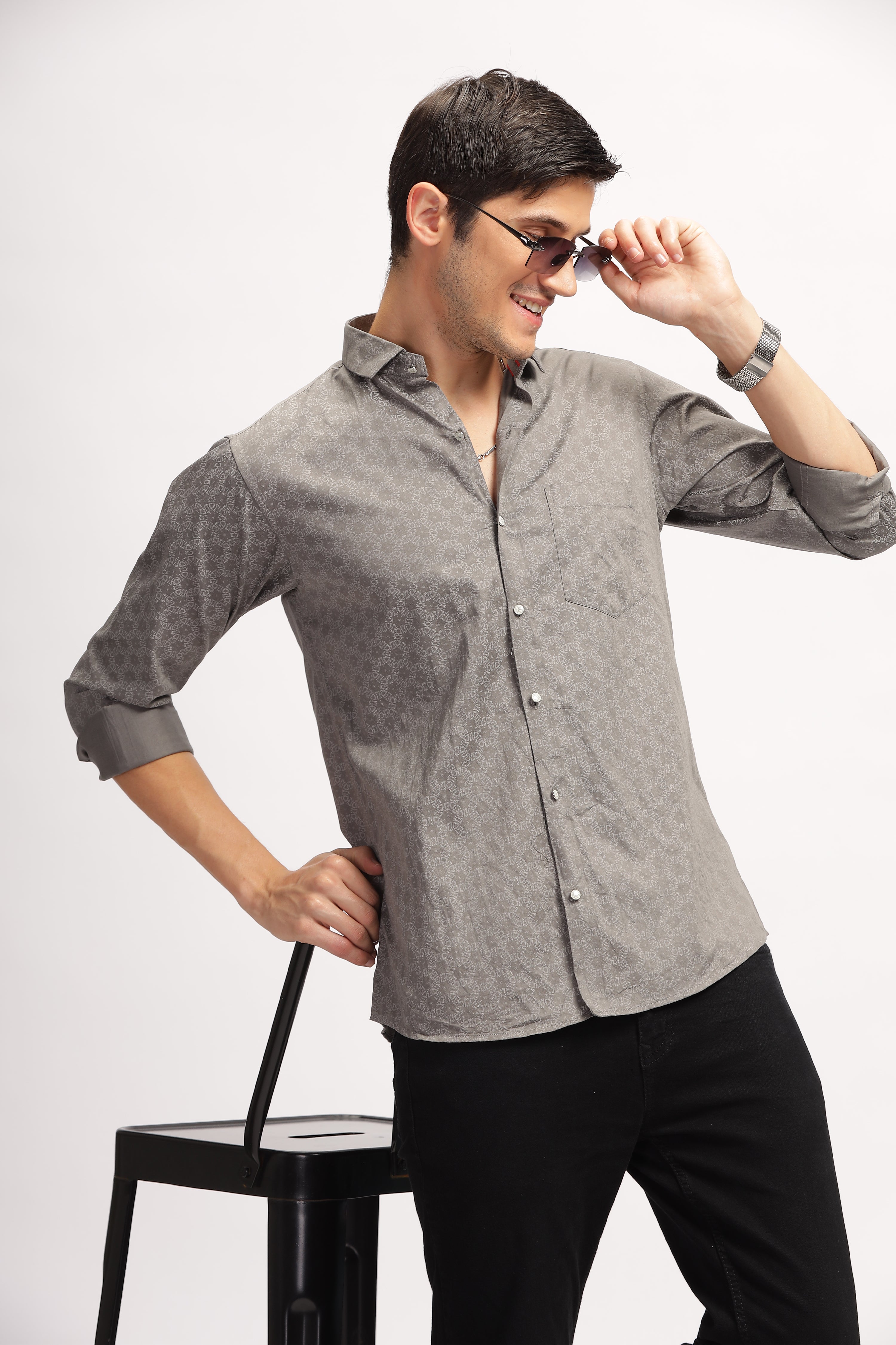 Overlapping Circles Printed Grey Shirt