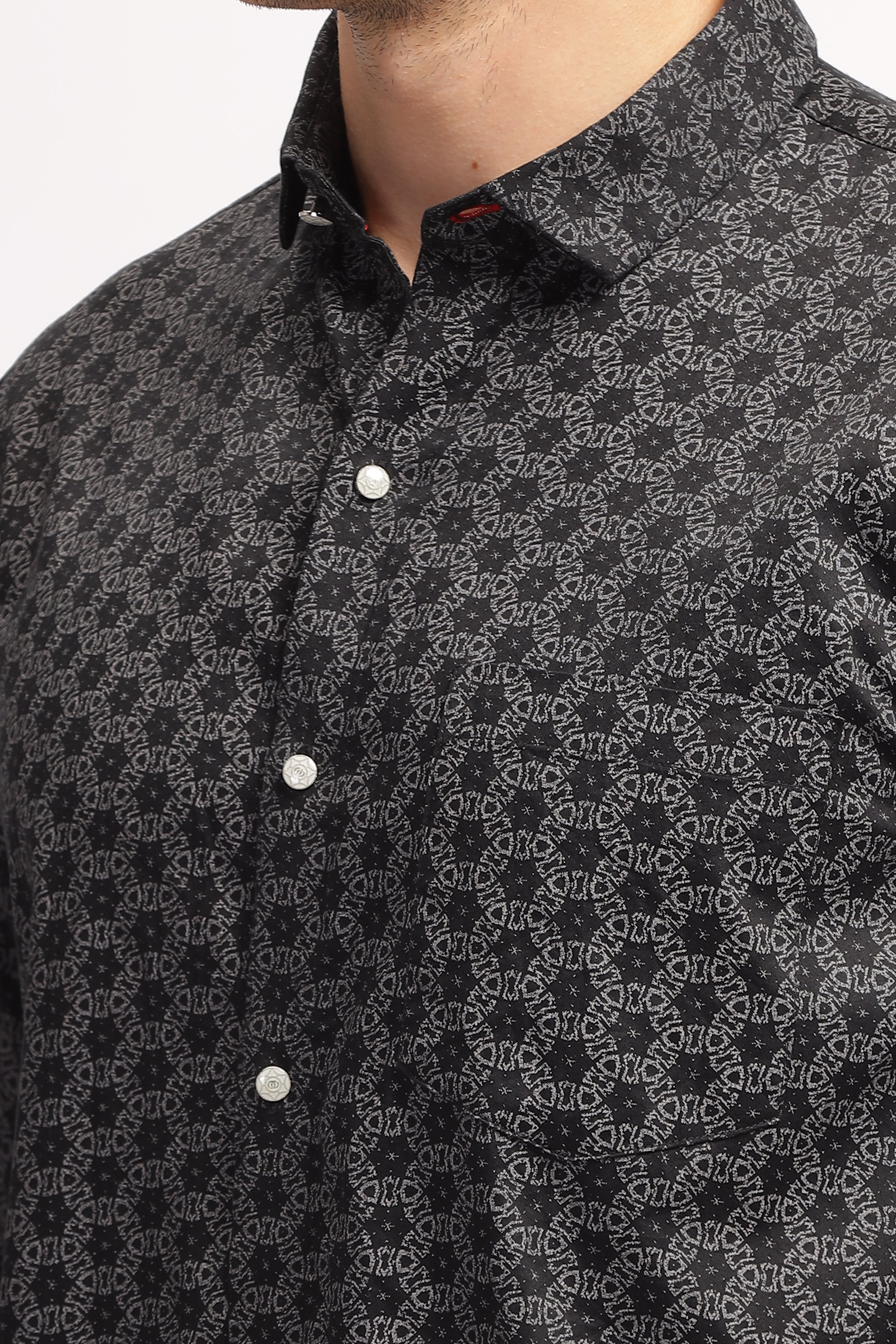 Overlapping Circles Printed Black Shirt