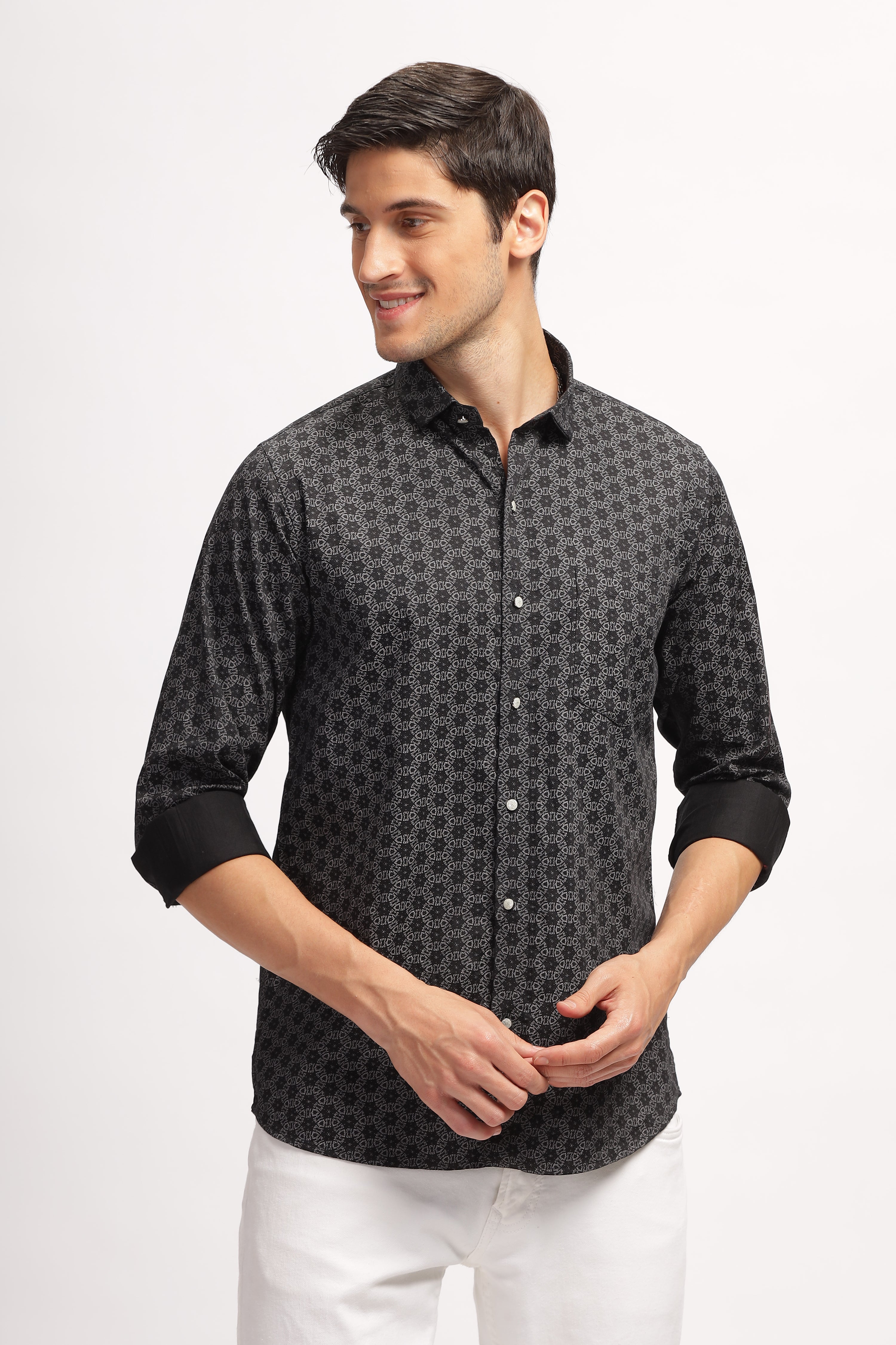 Overlapping Circles Printed Black Shirt