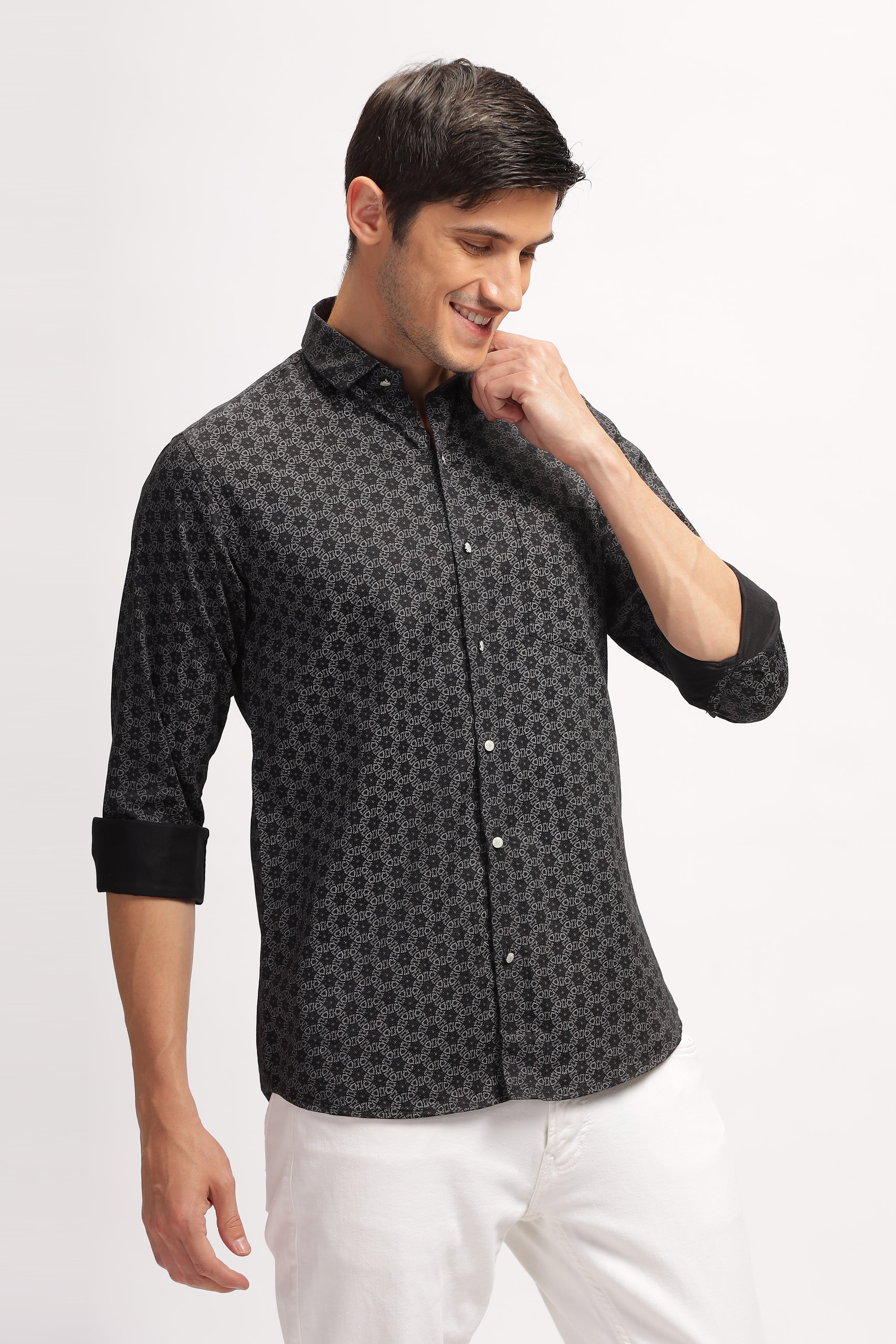 Overlapping Circles Printed Black Shirt