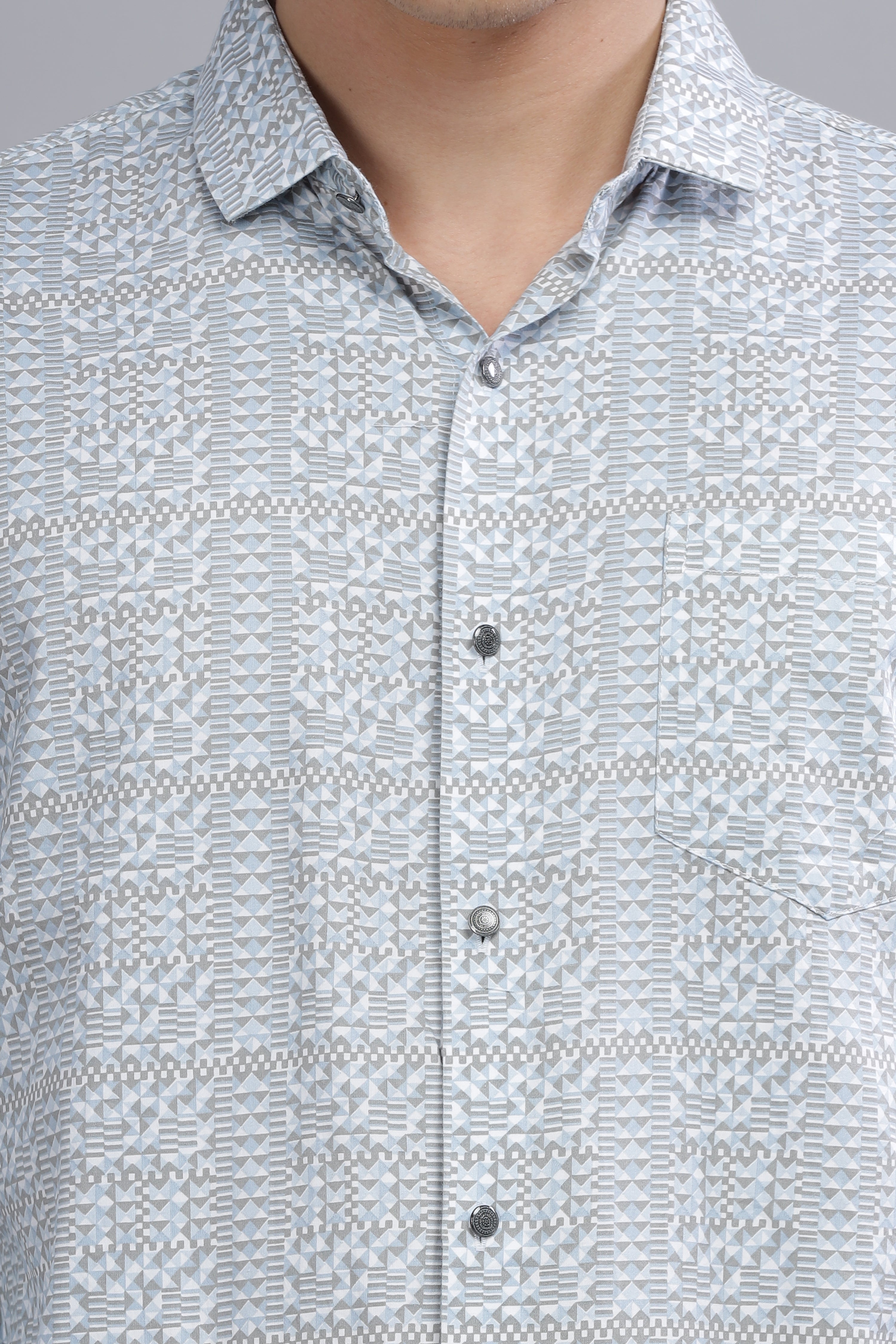 Graphic solid Printed grey shirt